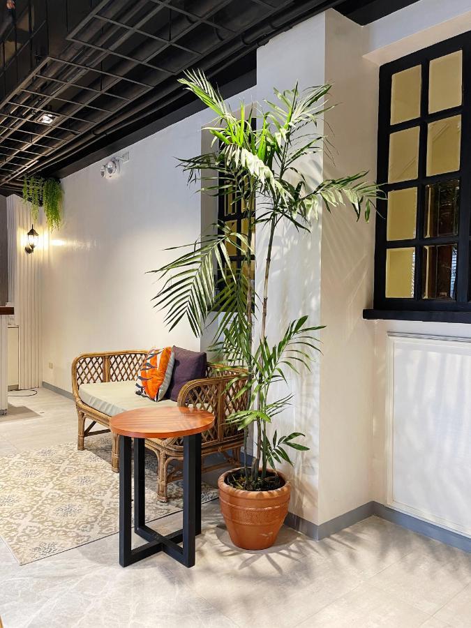 Airo Suites Makati パサイ エクステリア 写真