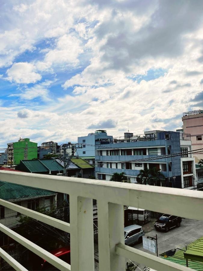 Airo Suites Makati パサイ エクステリア 写真
