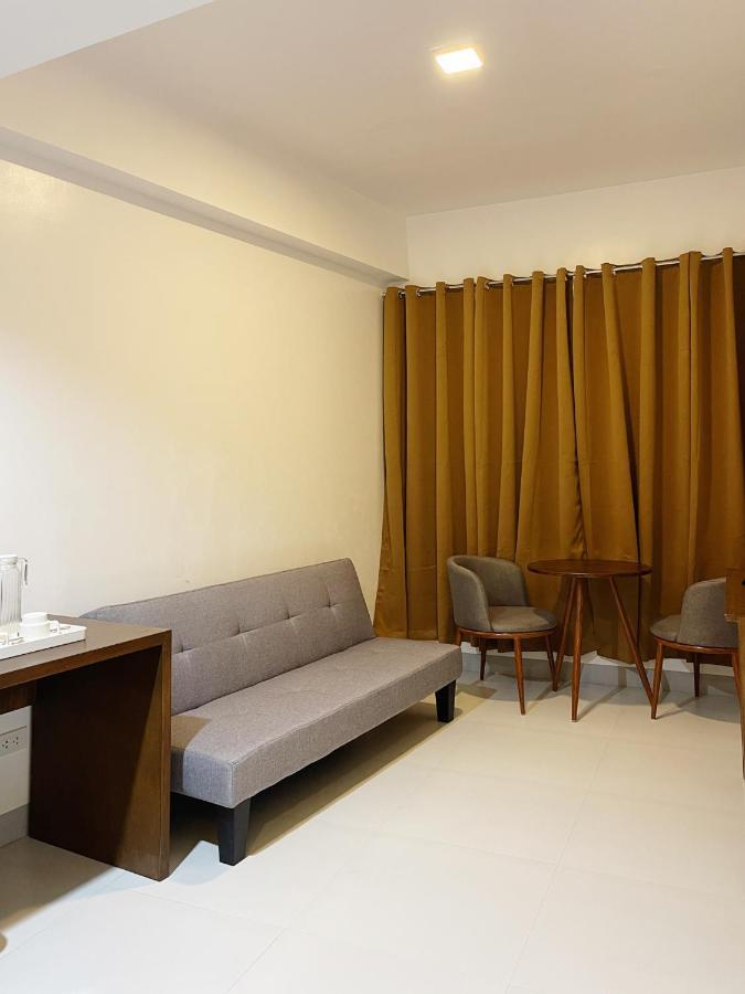 Airo Suites Makati パサイ エクステリア 写真